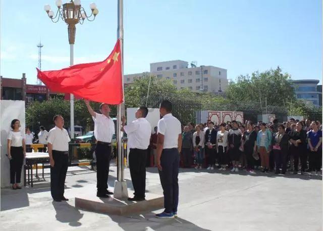 逃出上锁的现代房间4
